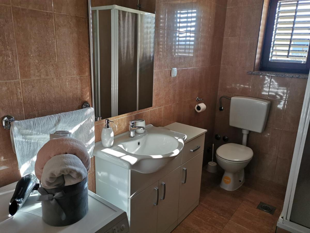 Apartman Martina Appartamento Kršan Esterno foto