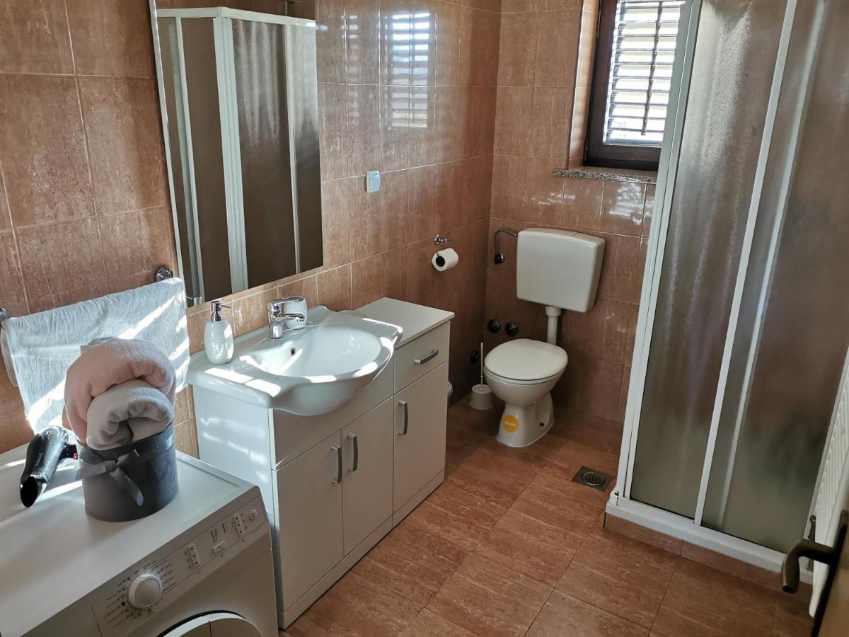 Apartman Martina Appartamento Kršan Esterno foto
